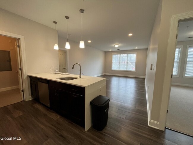 Building Photo - 130 Excelsior Ave