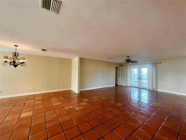 Building Photo - 4388 13th Way NE