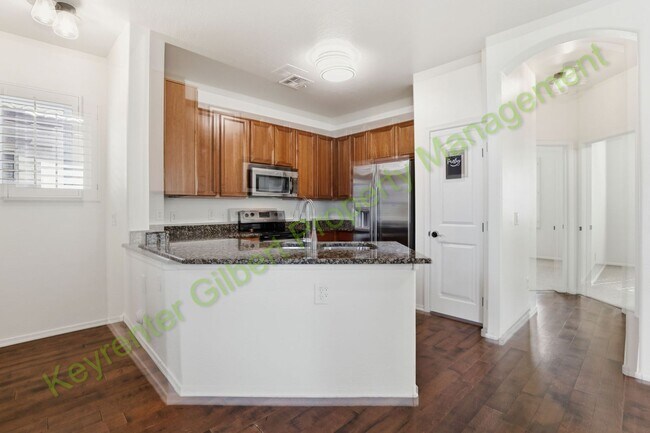 Building Photo - Charming Gilbert Home in The Gardens Community!