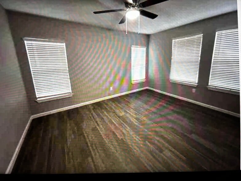 Building Photo - 4601 Harwen Terrace
