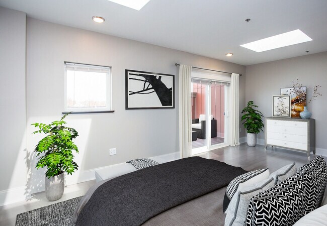 Building Photo - 60 Howard St