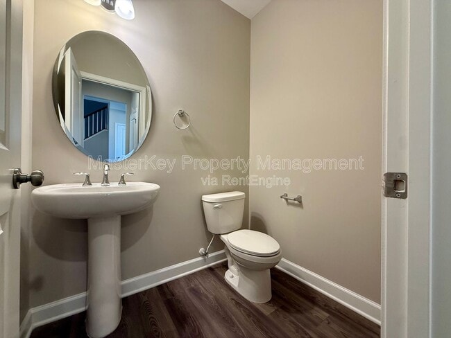 Building Photo - 75 N Clearbrook Ct