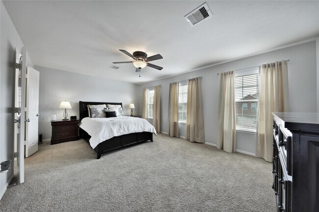 Building Photo - 3626 Knights Hollow Ct