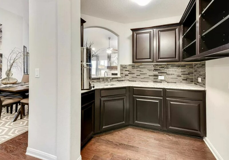 Building Photo - 2405 Muzzie Ln