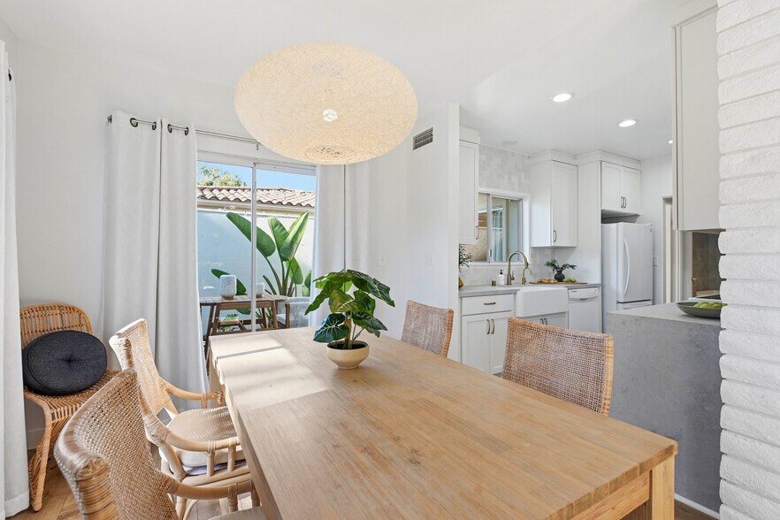 Building Photo - 7021 Estrella de Mar Rd