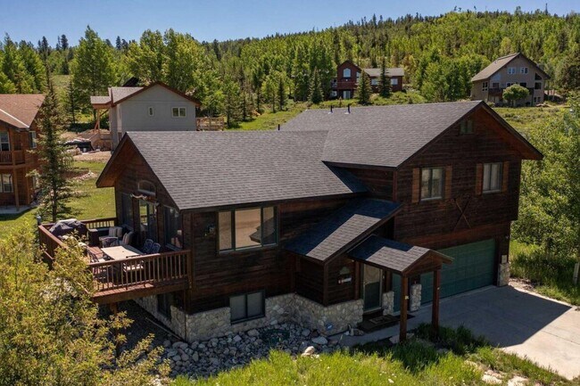 Building Photo - 144 Spruce Dr