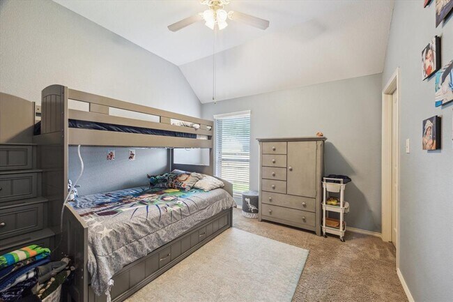 Building Photo - 14116 Timber Bluff Dr