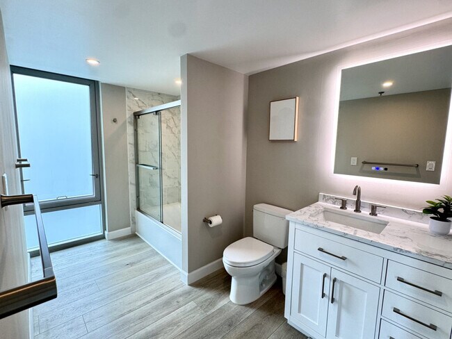 Building Photo - 1470 State St