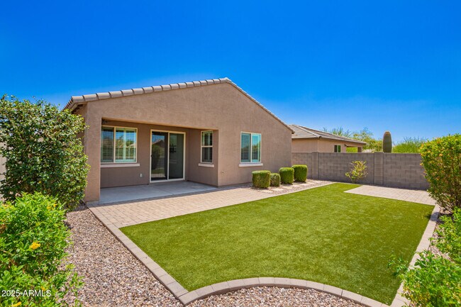 Building Photo - 17508 W Smt Dr