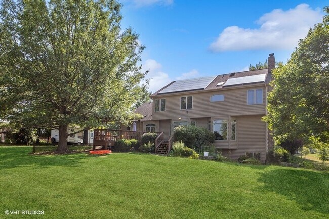 Building Photo - 905 Shelly Ln