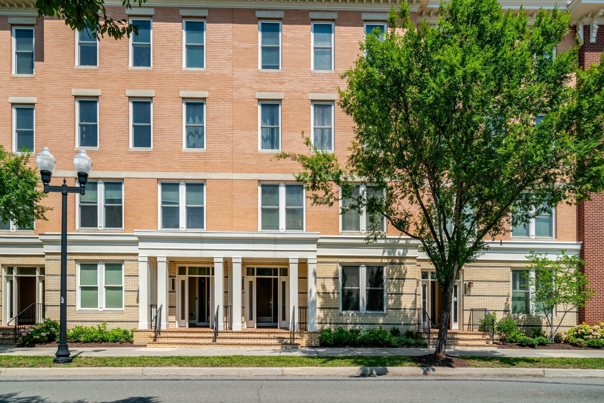 Front of Condo - 2209 Richmond Hwy