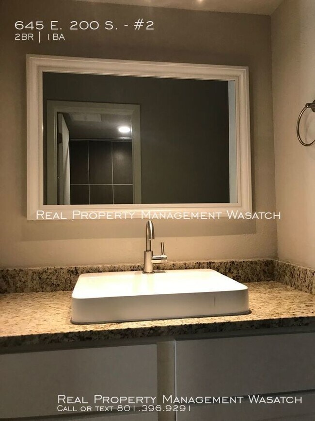 Building Photo - Move In Special--1 Month Free!