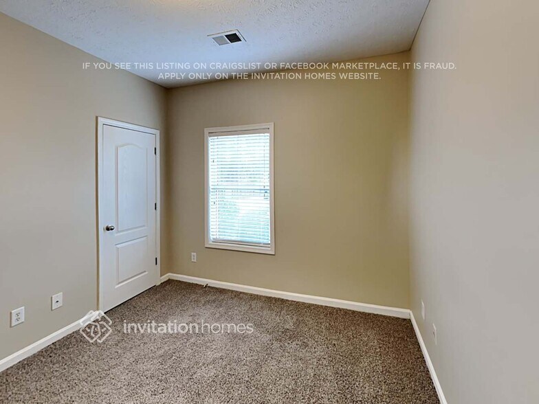 Building Photo - 19 Centennial Ln