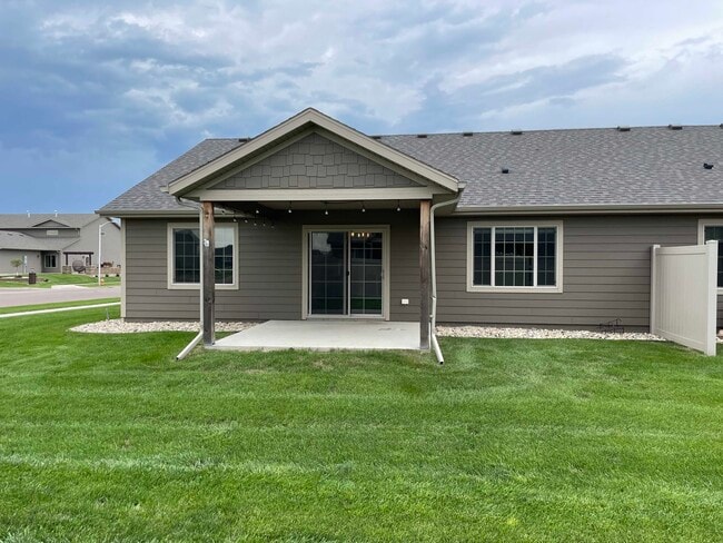 Building Photo - 4319 W Kinsley Pl