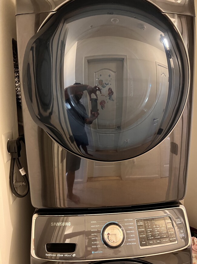 Building Photo - 7932 John Galt Wy