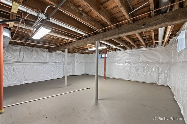 Building Photo - 11113 S Myrtle St