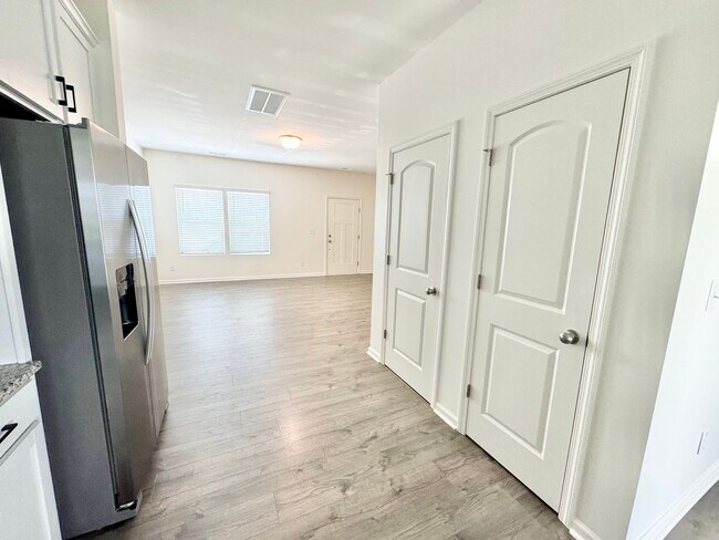 Building Photo - 14216 Whistling Teal Dr