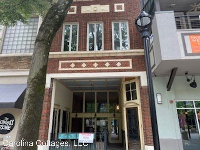 Primary Photo - 2 br, 1.5 bath House - 225-B N. Main Street
