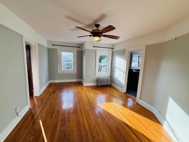 Building Photo - 0 Grove St