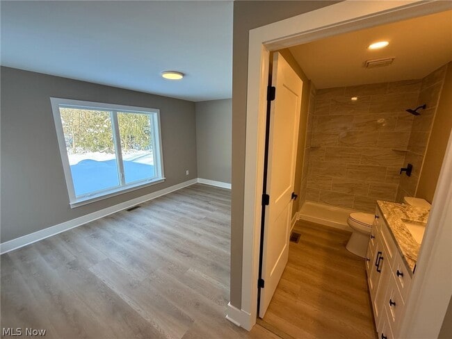 Building Photo - 3940 Ellendale Rd