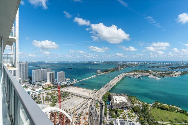 Building Photo - 1100 Biscayne Blvd