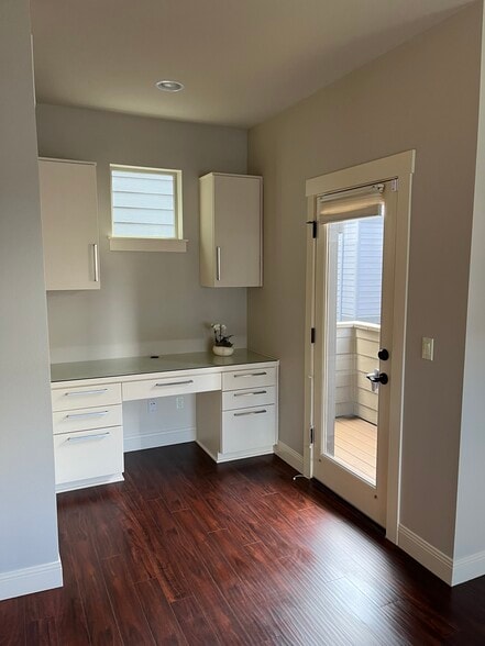 Mic office/ balcony 2nd floor - 14260 SW Compass Dr