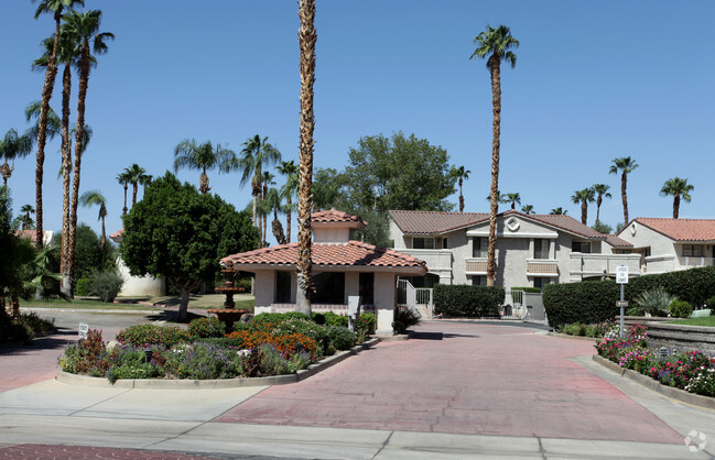 Building Photo - Mesquite Country Club Condos