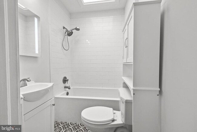 Building Photo - 87 E Butler Ave