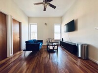 Building Photo - Furnished room/NOT APARTMENT