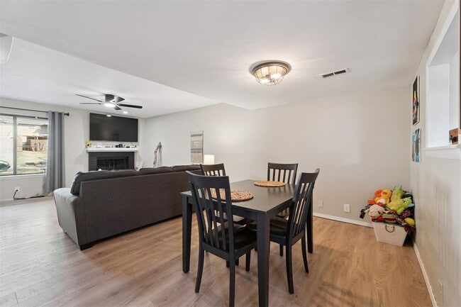 Building Photo - 9605 Hefner Village Blvd