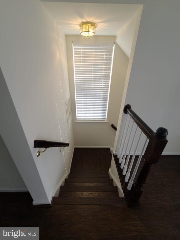 Building Photo - 42625 Homefront Terrace