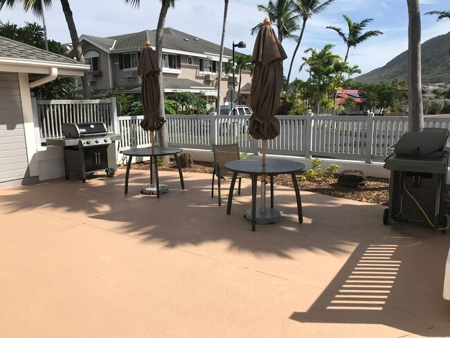 Building Photo - Lalea at Hawaii Kai 2 Bdrm., .1 bath, 2 un...