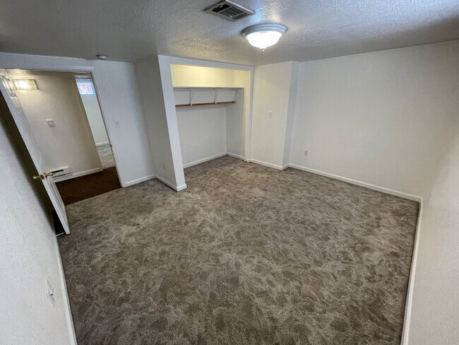 Building Photo - Available July 31st