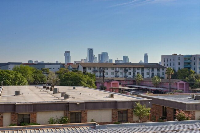 Building Photo - 1702 S Lamar Blvd