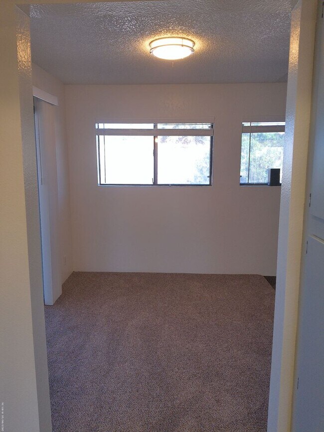 Building Photo - Spacious 3 Bedroom, 3 Bathroom Home with Bonus Room & 2-Car Garage – $1,900/month