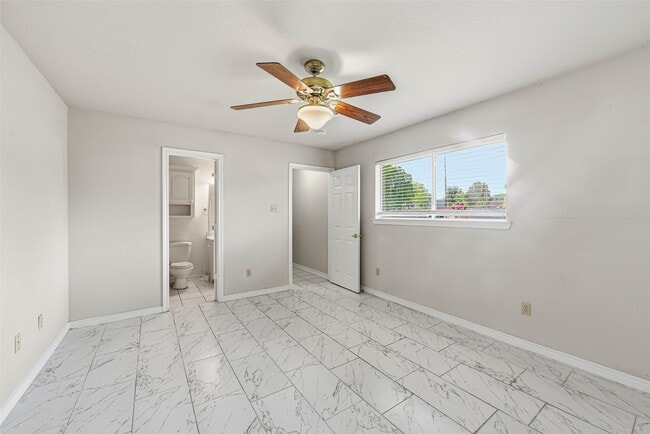 Building Photo - 2406 Joel Wheaton Rd