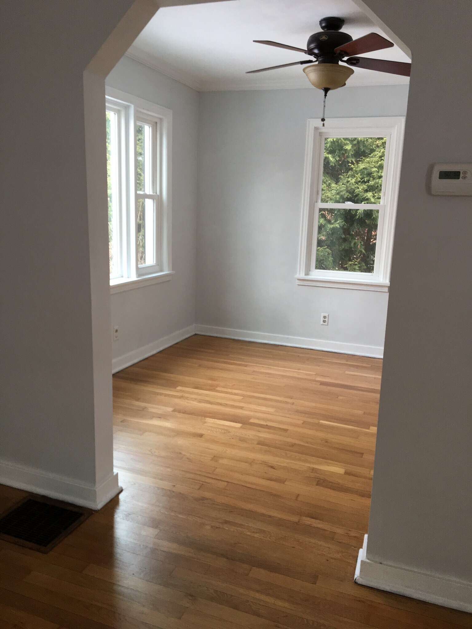 Building Photo - 1212 Love St