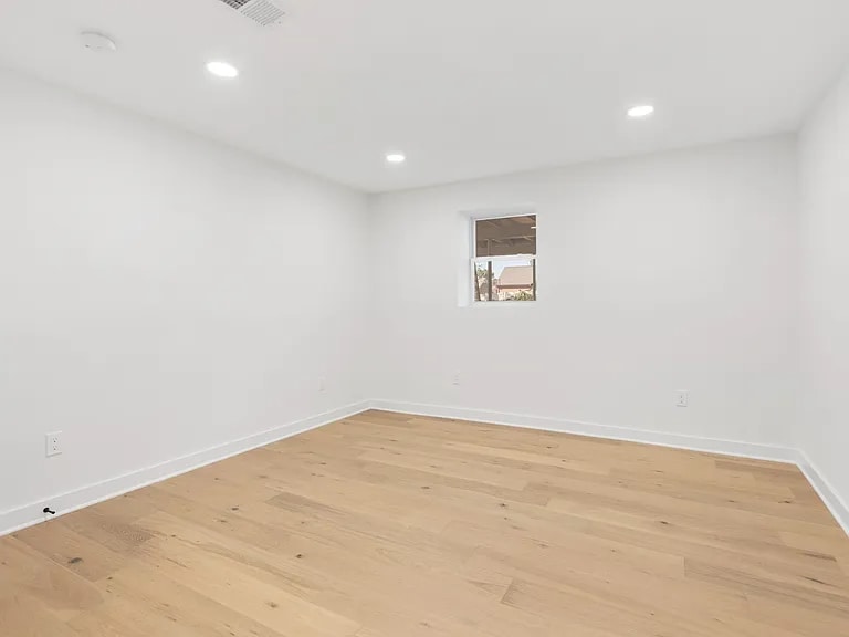 Building Photo - 205 Gatone Dr