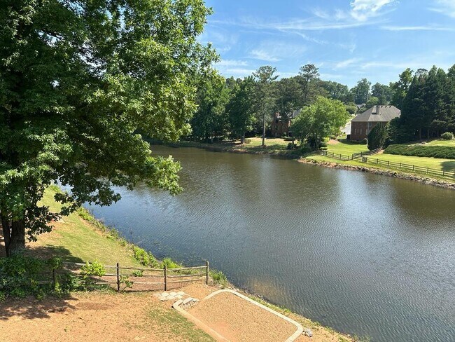 Building Photo - 870 Longstone Landing