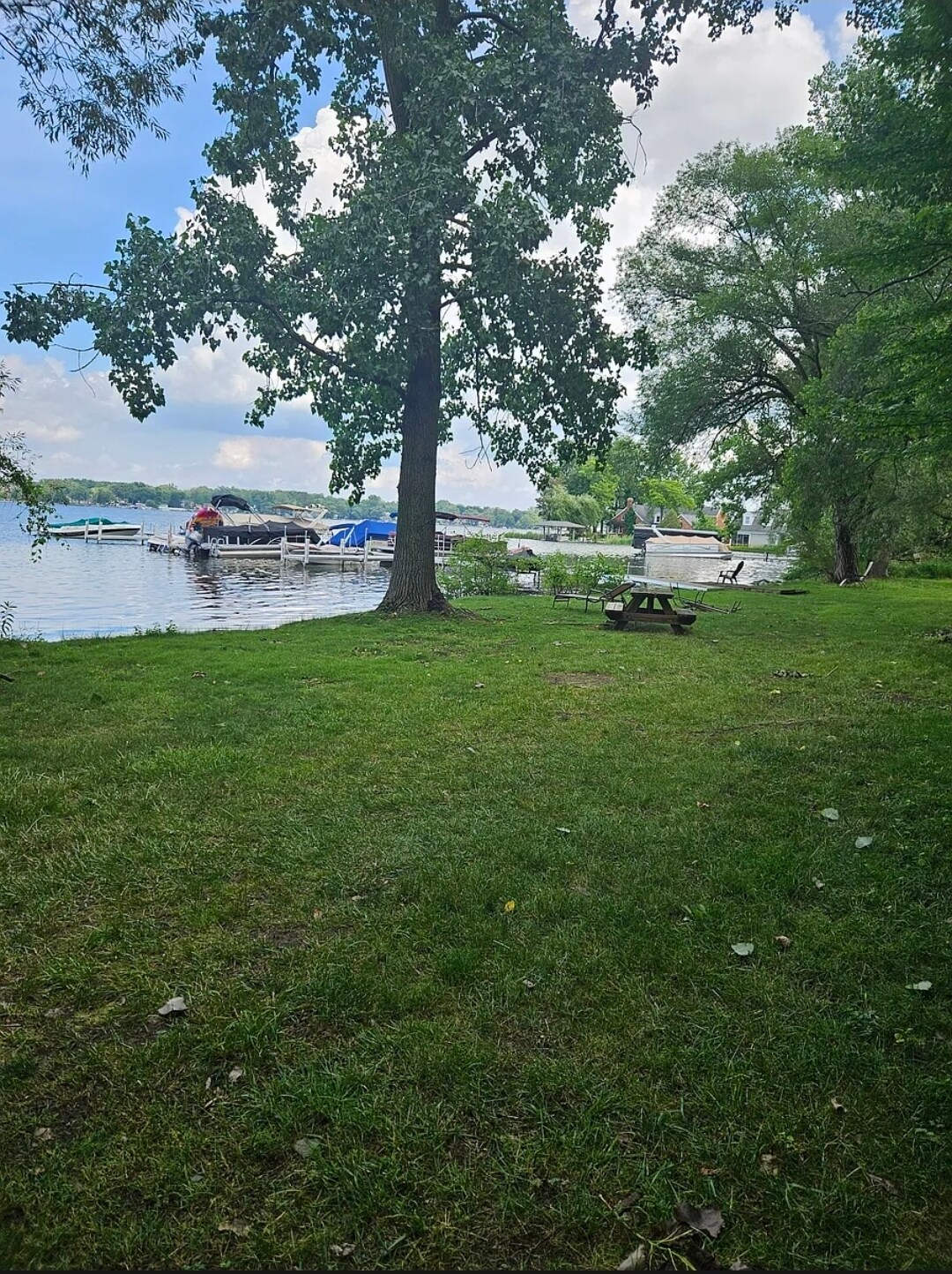 Building Photo - 44900 Bayview Dr