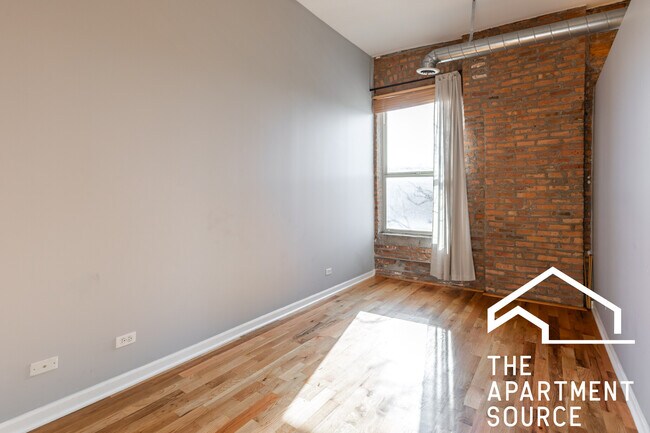 Building Photo - 1822 S Bishop St