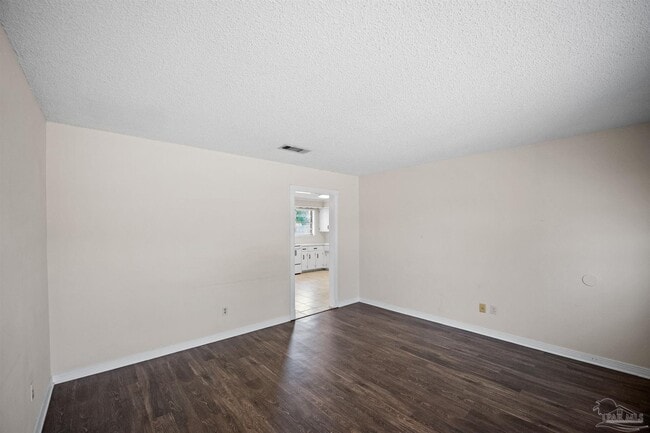 Building Photo - 5719 Ventura Ln