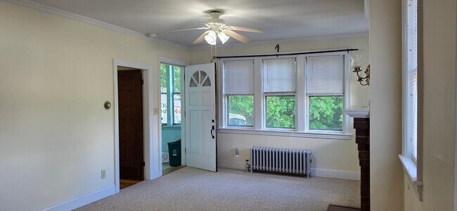 Building Photo - 109 Green Hill Pkwy