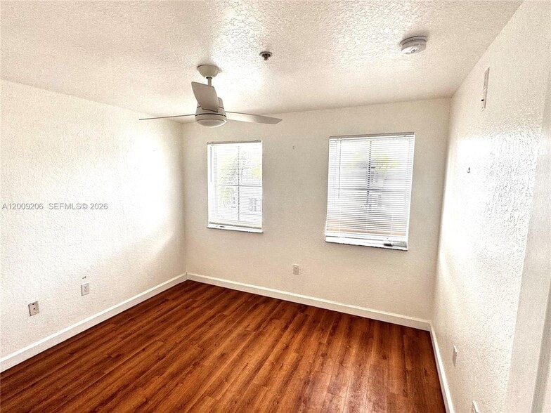 Building Photo - 4435 SW 160th Ave