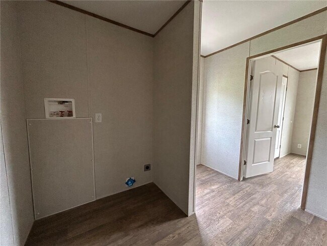 Building Photo - 9310 Scott Dairy Loop Rd S