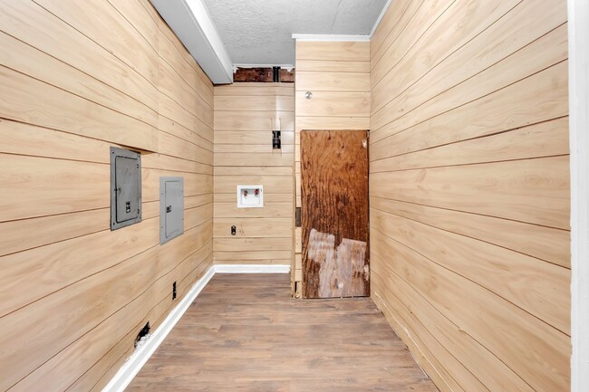 Building Photo - 401 Conwell Rd