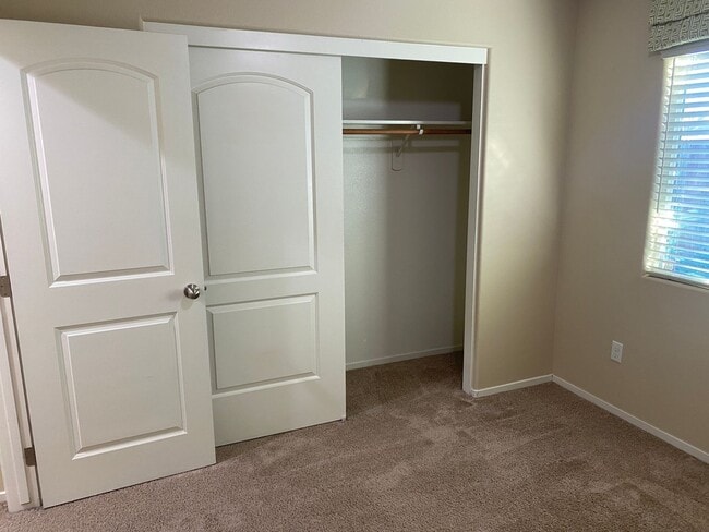 Building Photo - Tulare