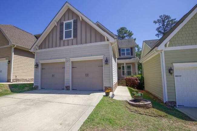Building Photo - "Spacious 4-Bedroom, 2.5 Bath Gem with Law...