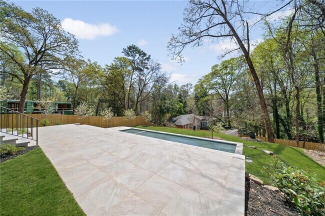 Building Photo - 1068 Moores Mill Rd NW