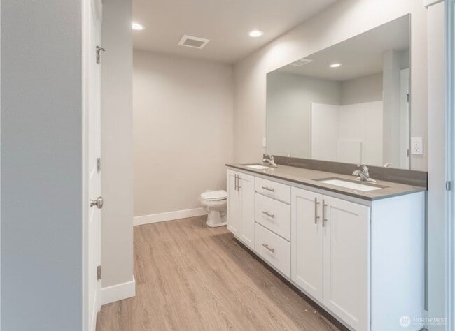 Building Photo - New Construction Three Bedroom Two Bath Be...